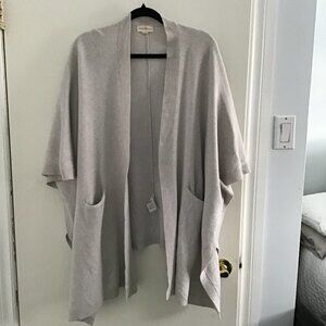 Aritzia Golden by TNA Roohan Grey Knit Oversized Cardigan Size XXS